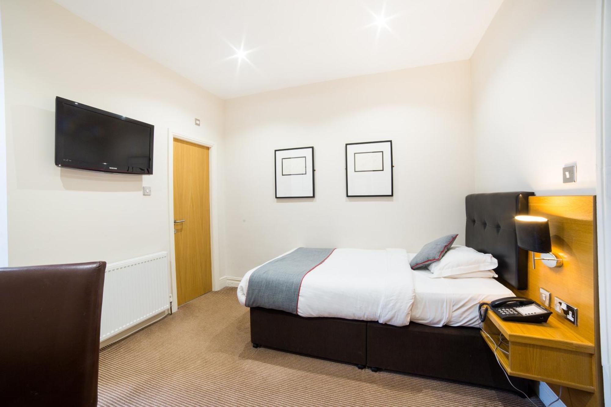 Oyo Imperial Hotel Barrow-in-Furness Kültér fotó
